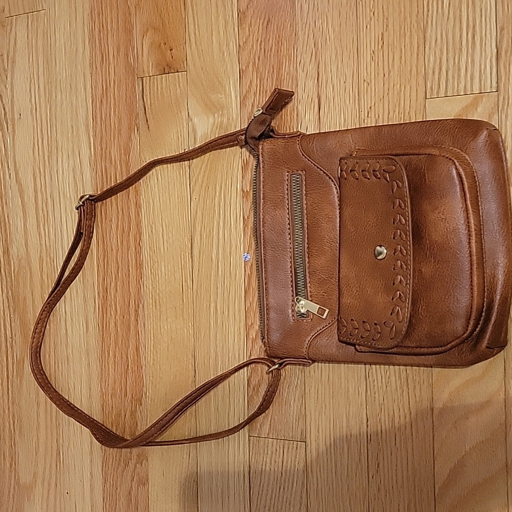 Underonesky purse